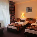 Atrium Hotel 2*